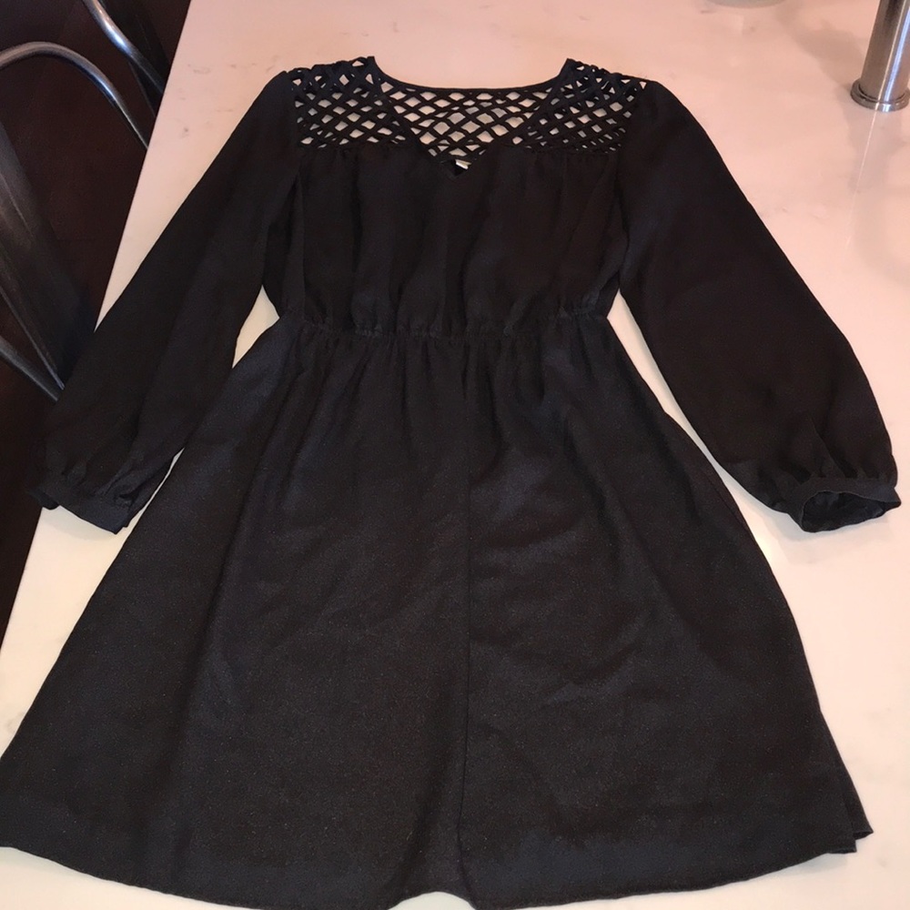 Gianni Bini long sleeve black dress